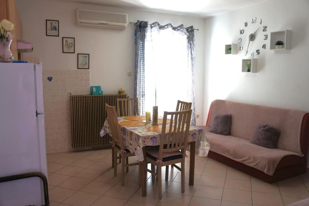 Sea View Apartment Klanice Bagian luar foto